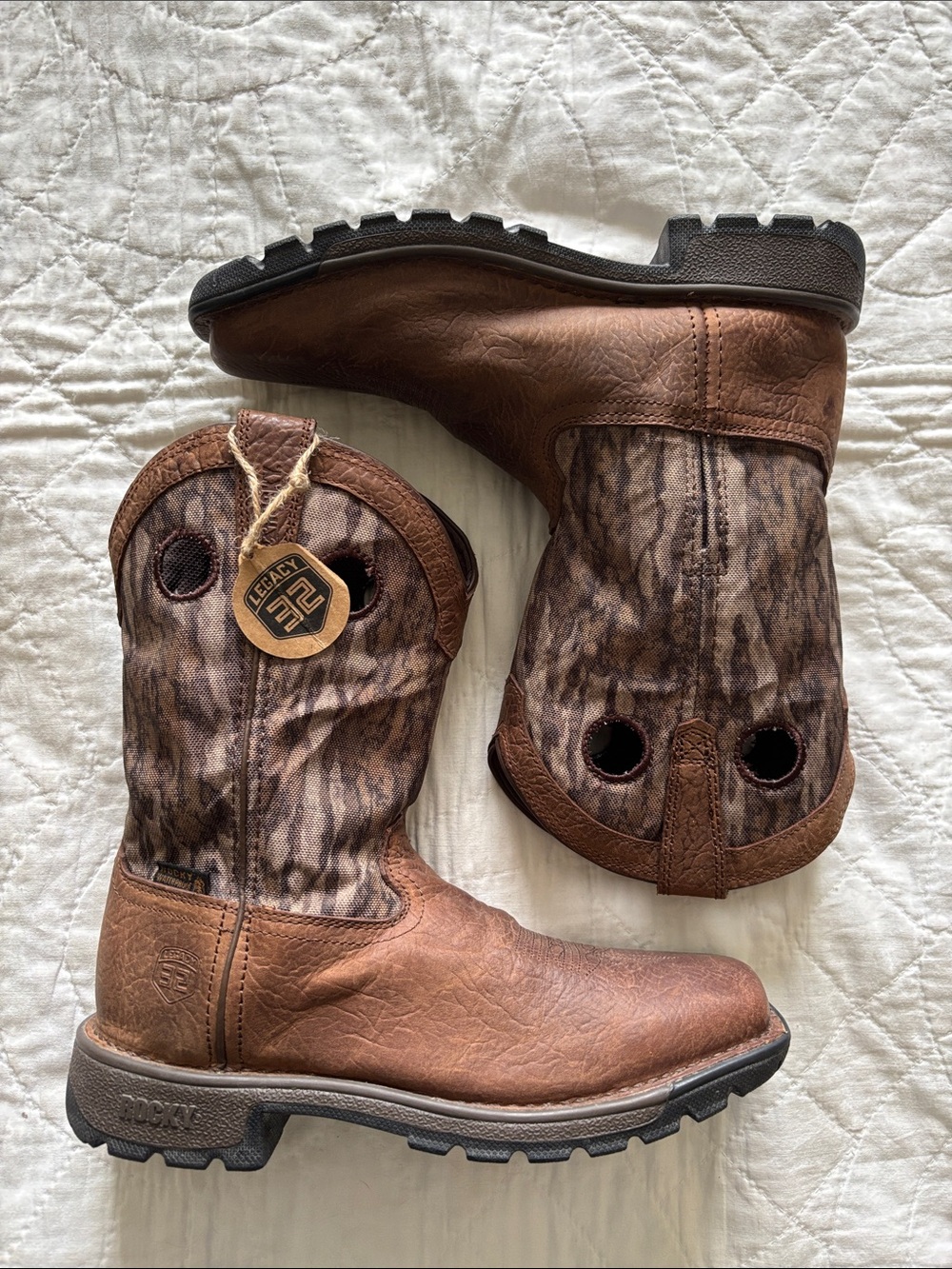 NWT Kids Rocky Waterproof Boots